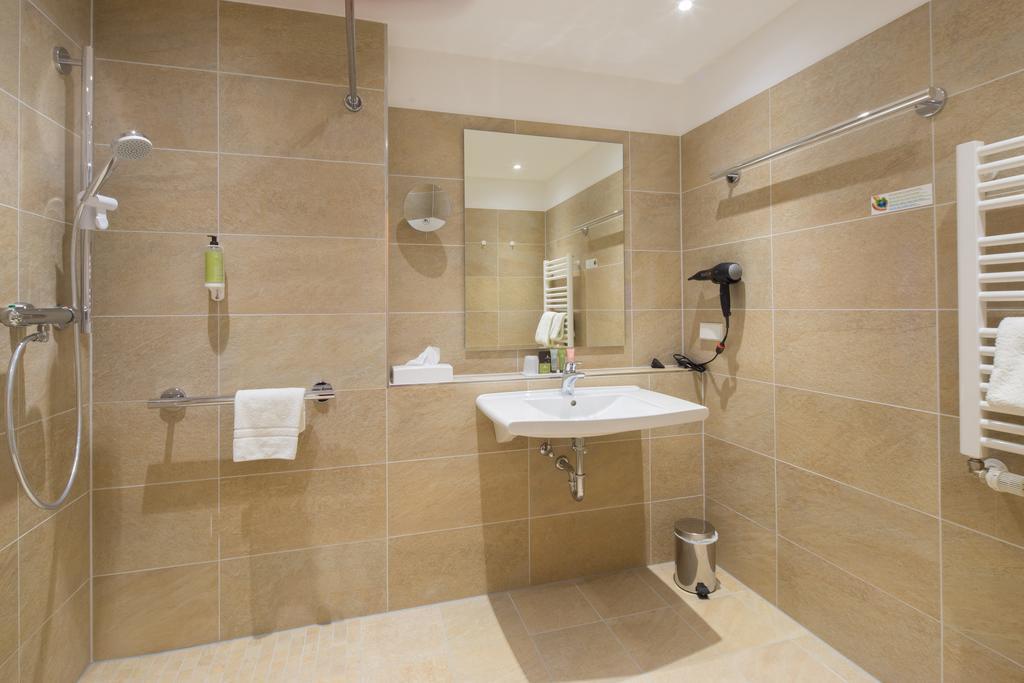 Gda Hotel Neustadt an der Weinstraße Δωμάτιο φωτογραφία
